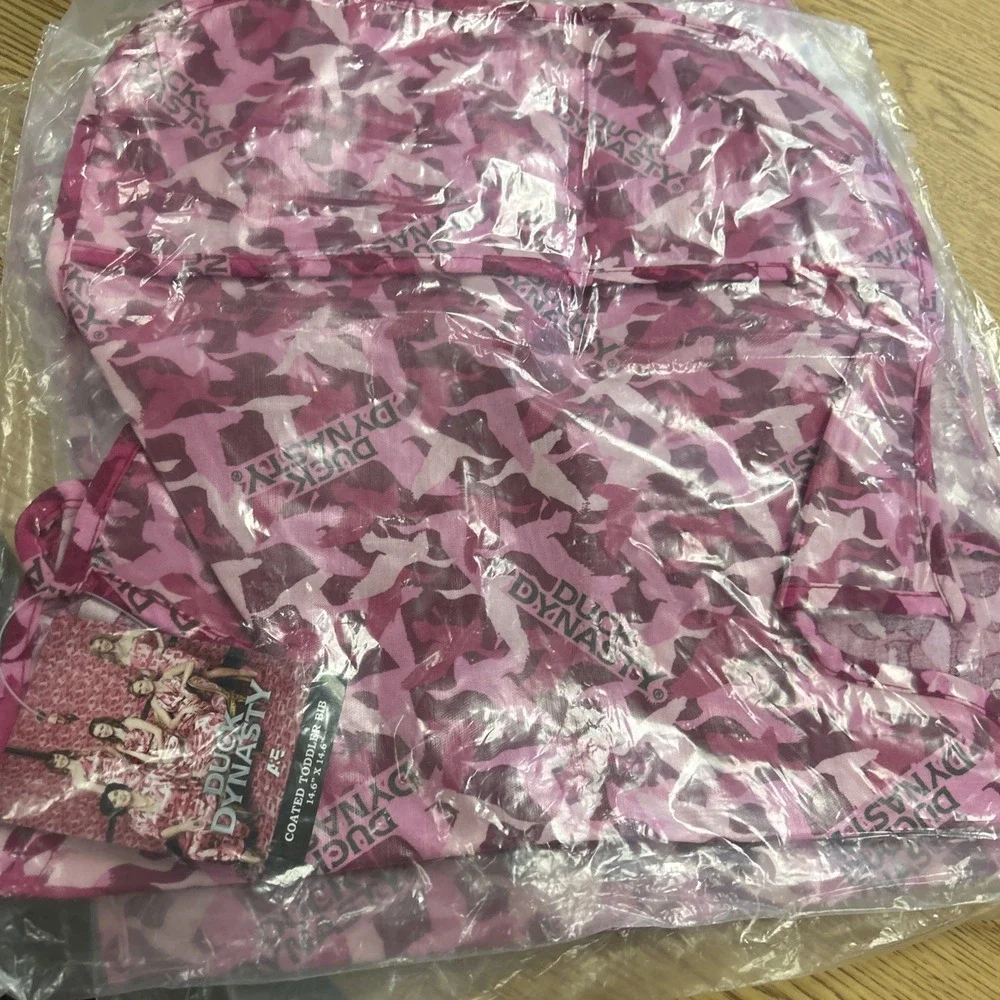 Duck Dynasty Pink Camo‎ Coated Toddler Bib - New in Package Lot Of 3